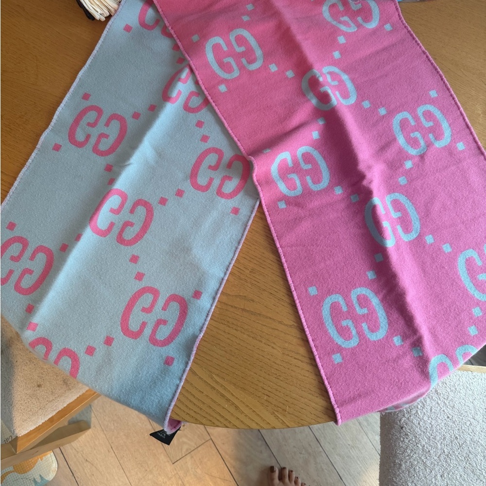 Gucci Pink and Blue GG Monogram Wool Scarf - Picture 3 of 6